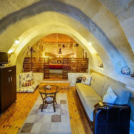 Πανσιόν Adanos Avanos