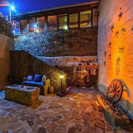 Πανσιόν Adanos Avanos