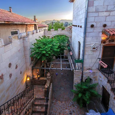 Adanos Guest house 4*