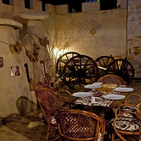 Adanos Πανσιόν Avanos