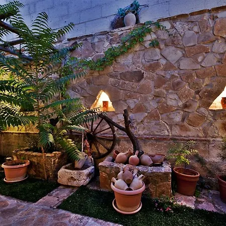 Πανσιόν Adanos Avanos