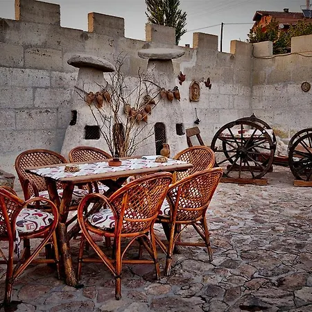 Πανσιόν Adanos 4*