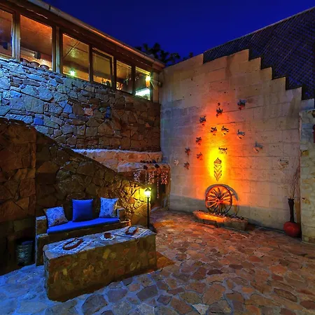 Adanos Πανσιόν