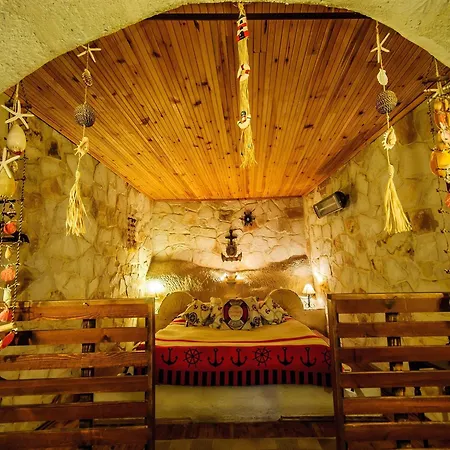 Adanos Πανσιόν Avanos