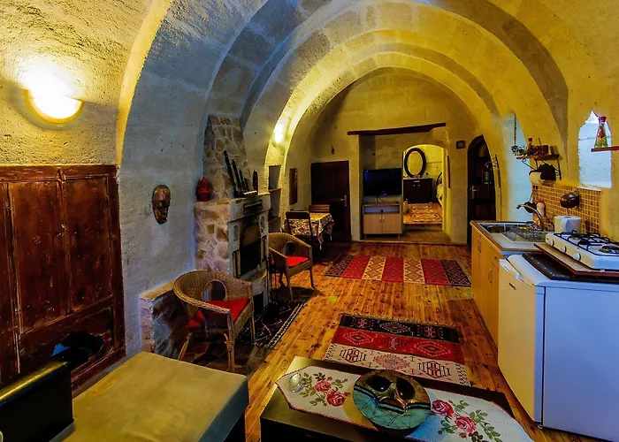 Adanos Πανσιόν